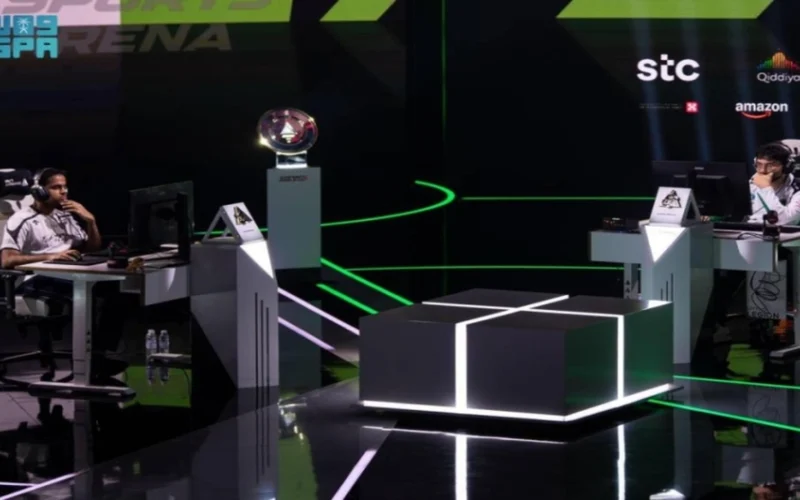 مواجهة قوية: كارلسن يتحدى فيروزا في نهائي الشطرنج بكأس العالم الإلكتروني 2025